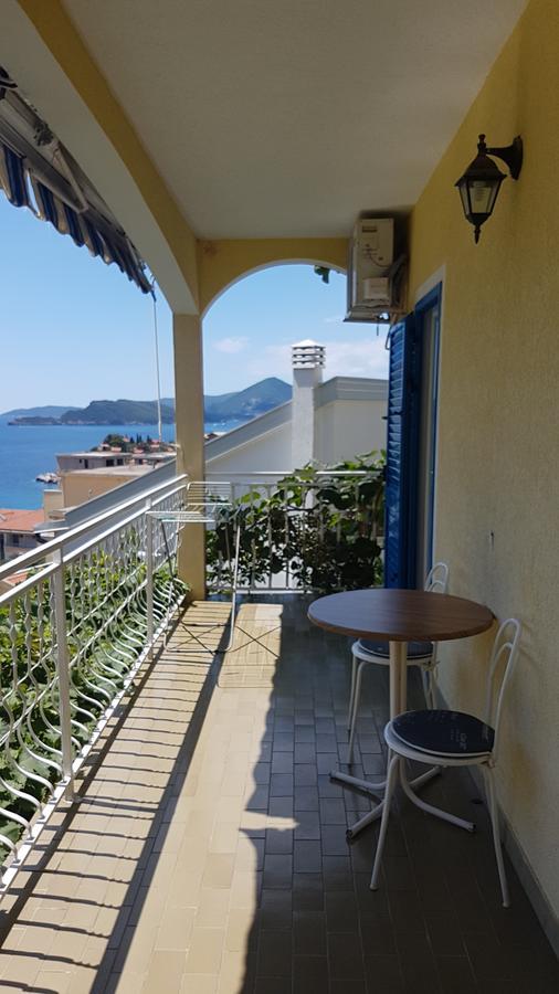 Apartmani Famelja Jovanovic Ilha Sveti Stefan Exterior foto