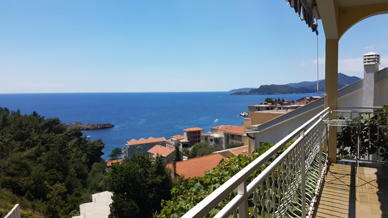 Apartmani Famelja Jovanovic Ilha Sveti Stefan Exterior foto